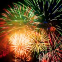 Fuegos artificiales y bailes en la plaza para Año Nuevo en Andacollo