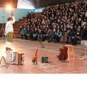 Alumnos del Colegio Parroquial disfrutaron con presentación de la Compañía “Tryo Teatro Banda”