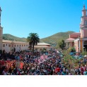 Miles de peregrinos subieron a la montaña para honrar a la Chinita