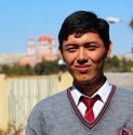 Joven boliviano destaca por su activa participación cívica en Andacollo