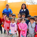 Párvulos del  Jardín Rayitos de Oro aprenden sobre reciclaje y plantación de hierbas medicinales