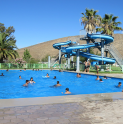 Niños andacollinos participan en cursos de natación