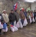 Vecinos de de Andacollo reciben banderas e implementos para hermosear sus barrios en estas Fiestas Patrias